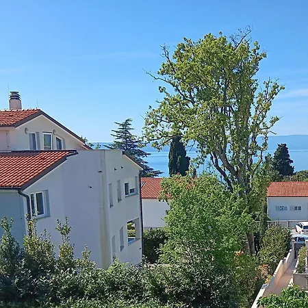 شقة Malenica, Njivice, Croatia, 200 M From The Sea *